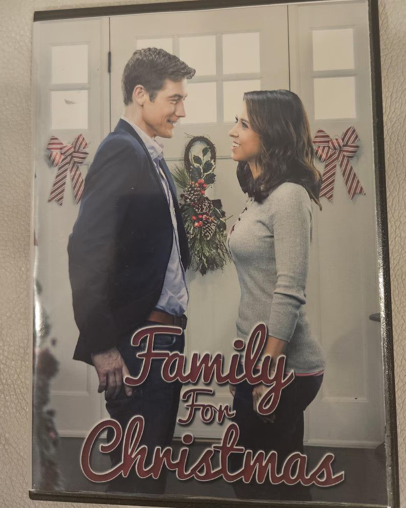 Family for Christmas (2015) DVD with Lacey Chabert in a DVD CASE with COVER ART