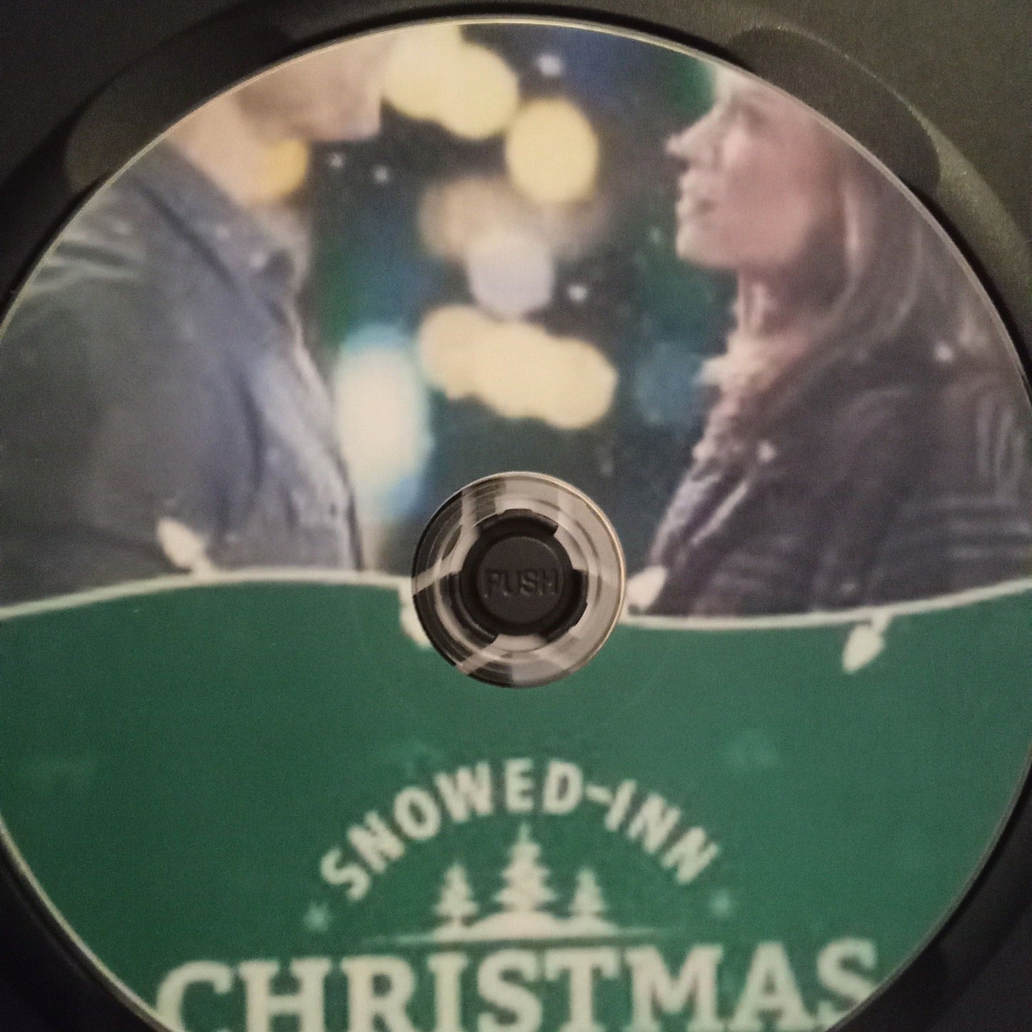 Snowed Inn (2017) DVD with Bethany Joy Lenz & Andrew Walker