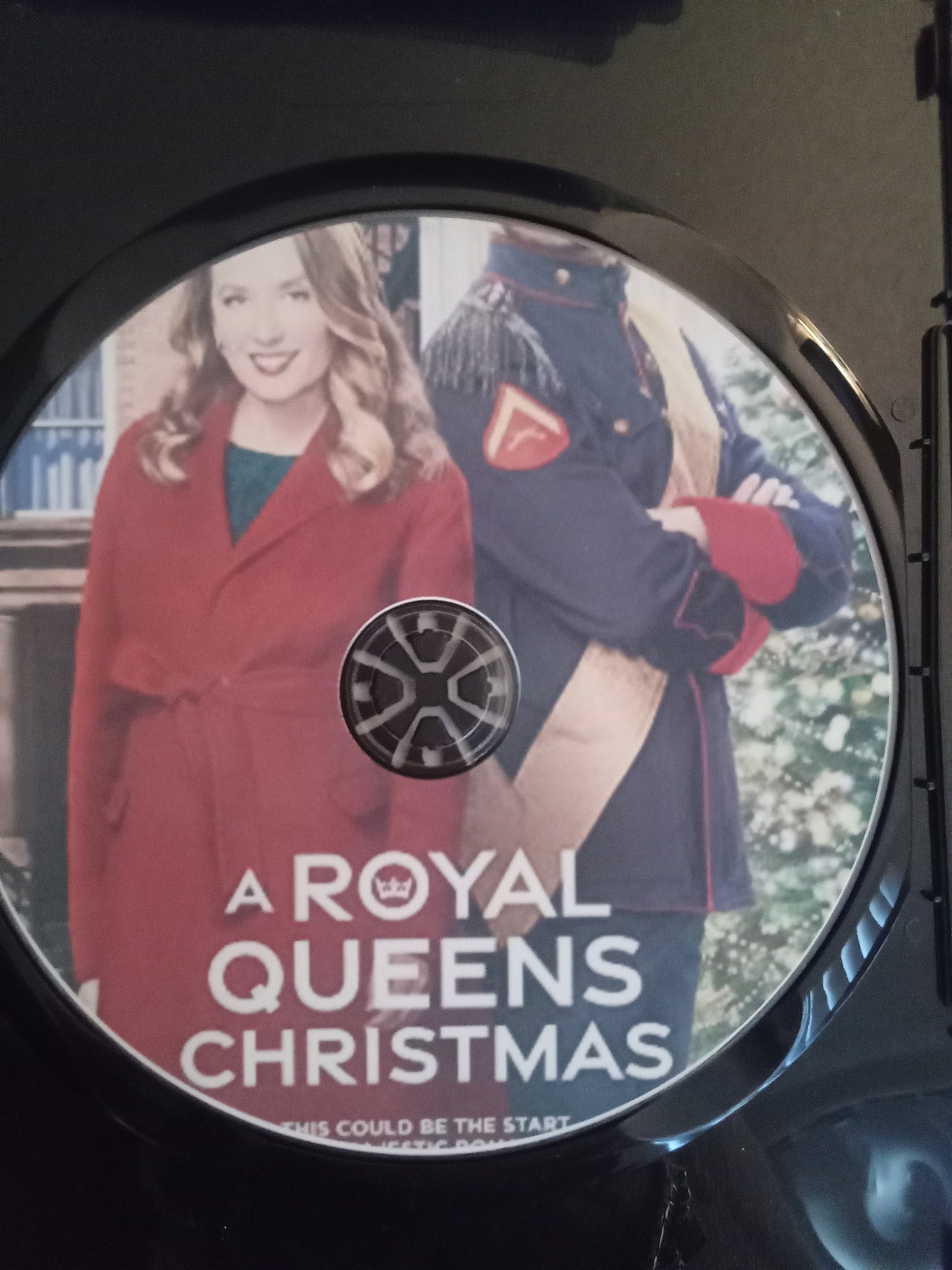 A Royal Queens Christmas (2021) DVD with Megan Park in a DVD Case with the cover art  **HUGE SALE $14.75