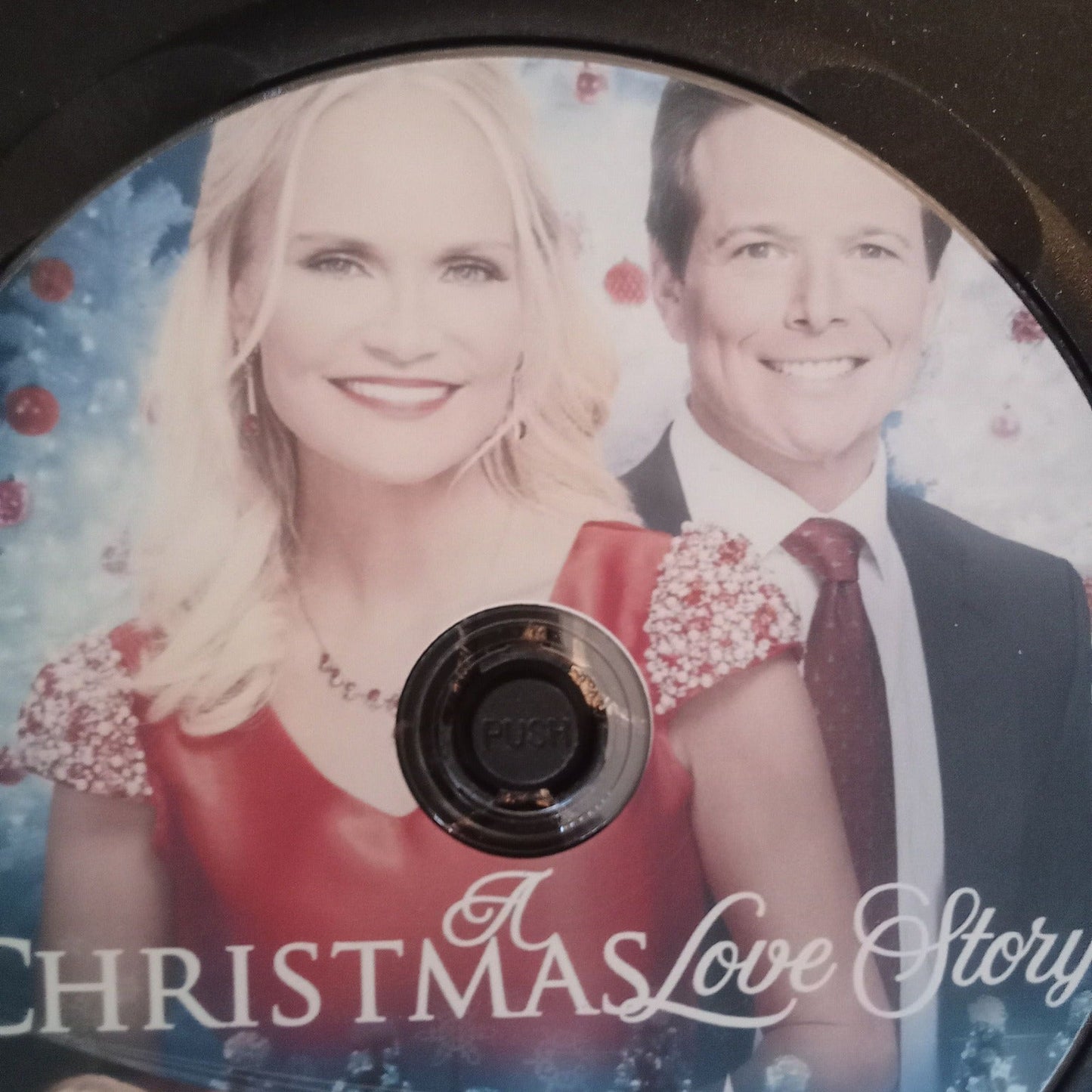 A Christmas Love Story (2019) DVD with Kristin Chenoweth & Scott Wolf (TOP 25)