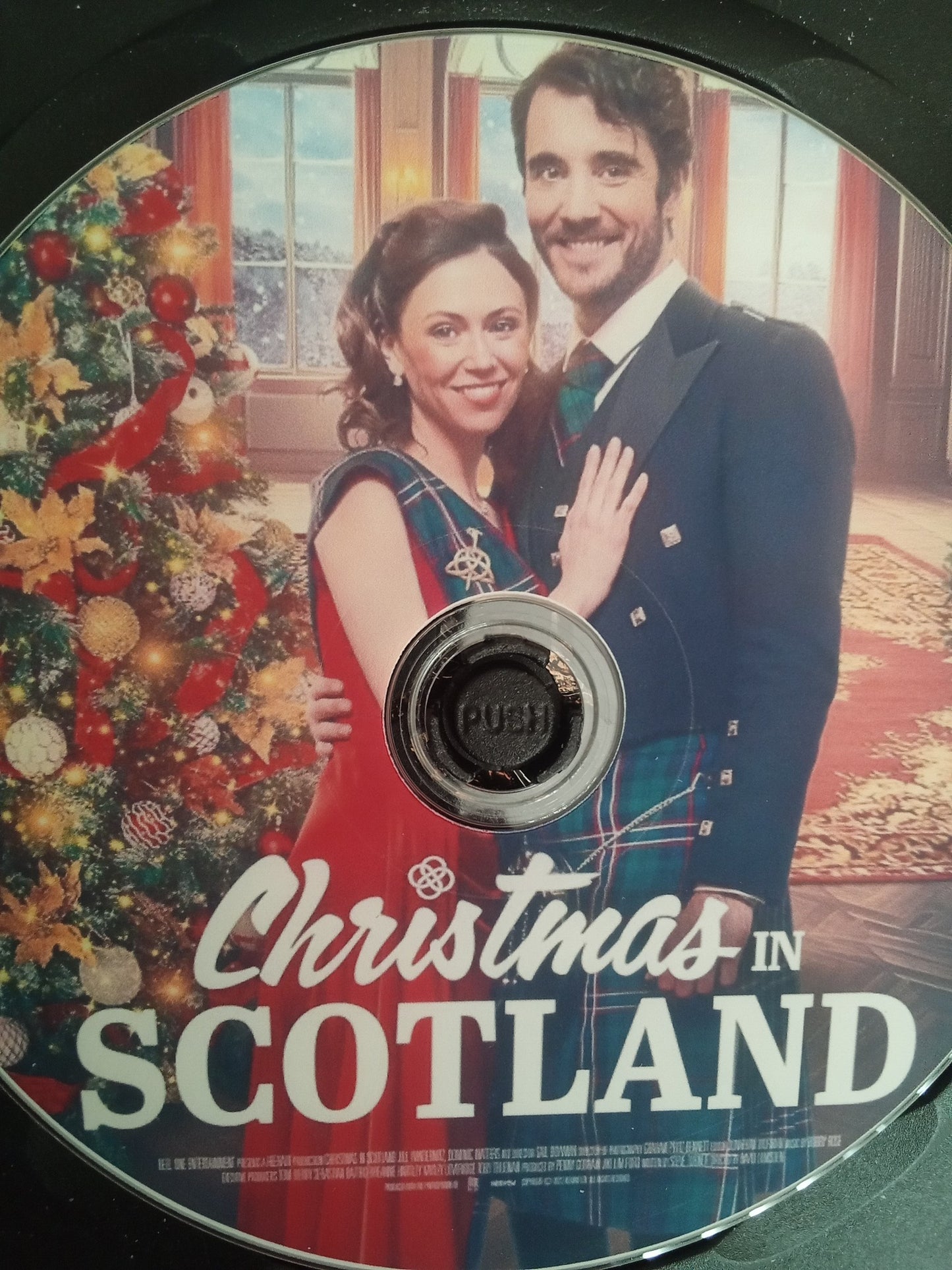 Christmas in Scotland (2023) DVD with Dam Waters