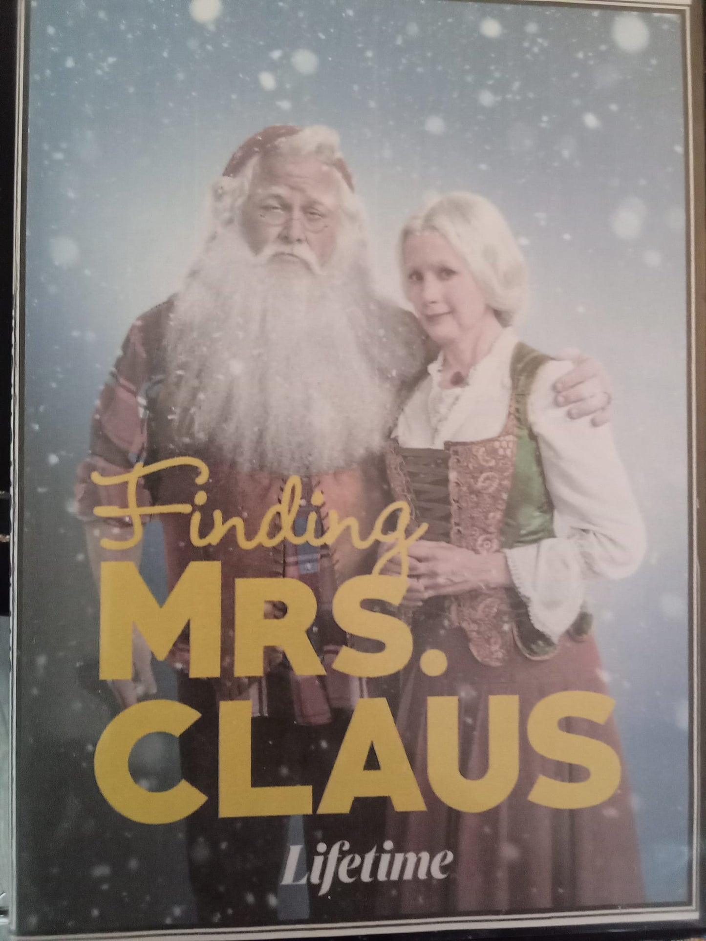 Finding Mrs. Claus (2012) DVD with Mira Sorvino & Andrew Walker in a DVD case with Cover Art **SALE** $14