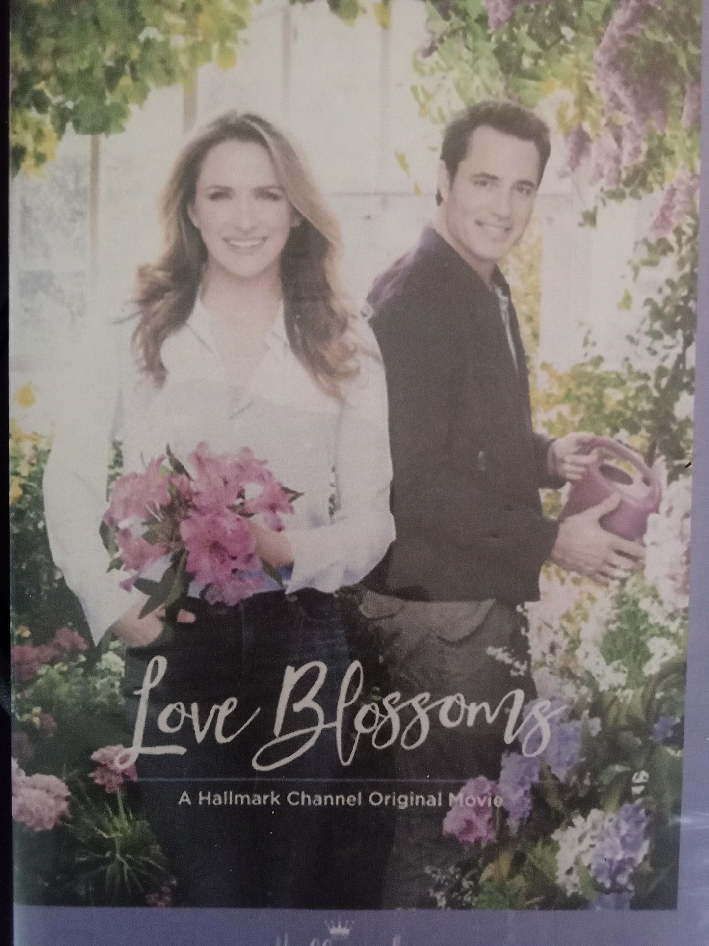 Love Blossoms (2017) DVD with Shantel VanSanten & Victor Webster in a DVD Case with cover art