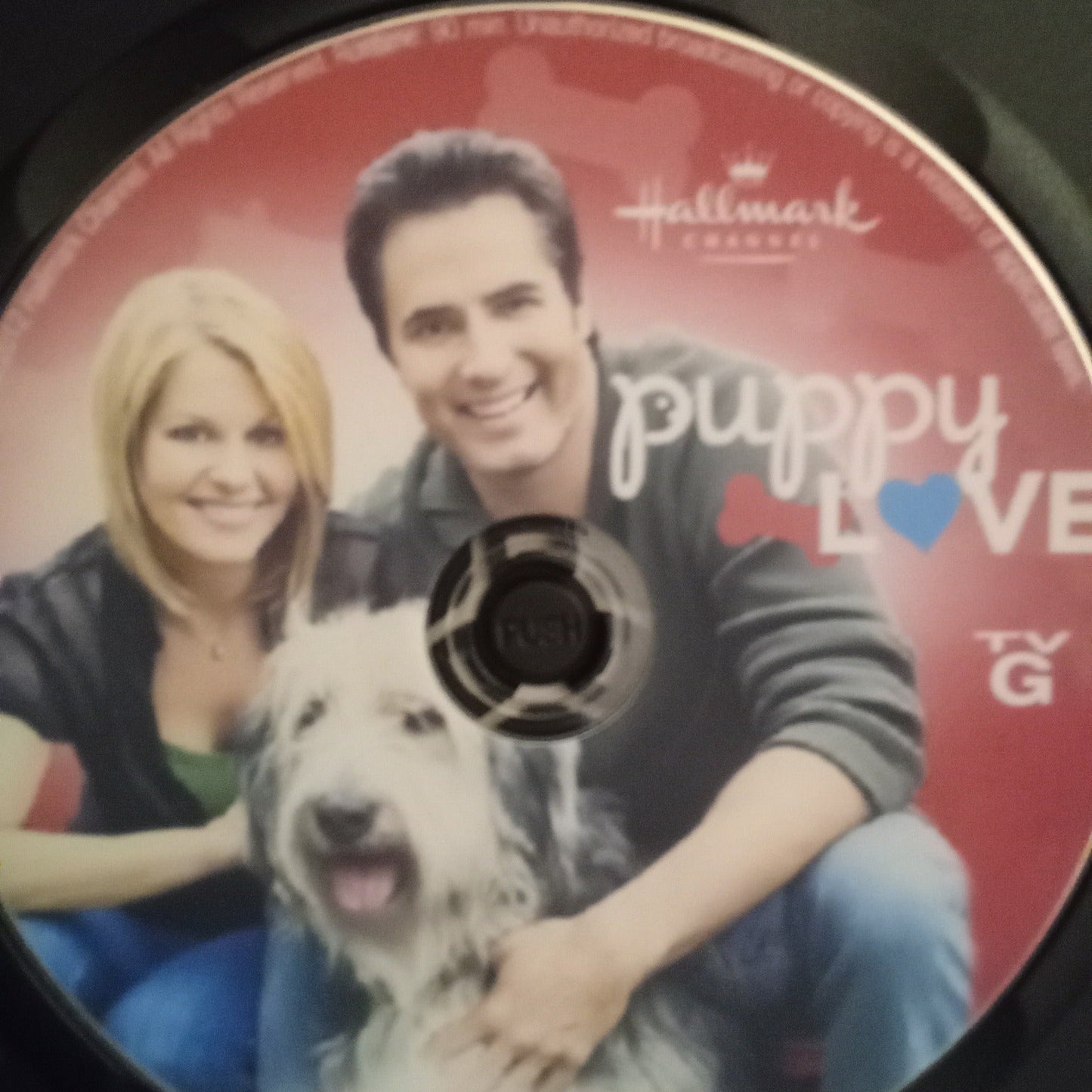 Puppy Love (2012) DVD with Candace Cameron Bure & Victor Webster in a DVD Case with cover art