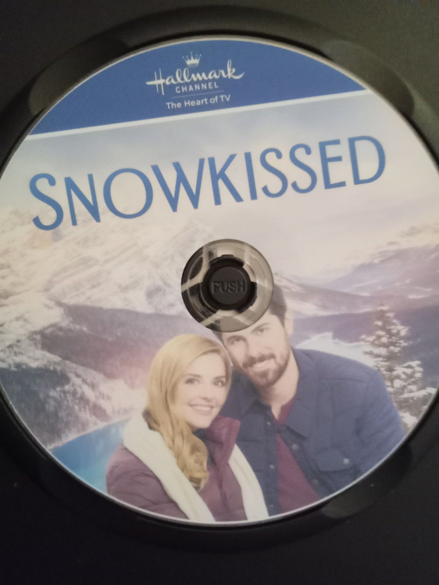 Snowkissed (2021) DVD with Jen Lilley in a DVD CASE with COVER ART **SALE**